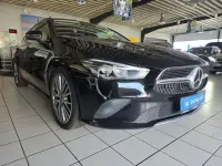 Gebraucht Mercedes CLA200 Shooting Brake 150 PS (110 kW) 2019 Schwarz Kombi