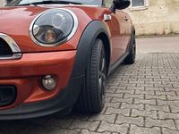 Gebraucht Mini Cooper SD 143 PS (105 kW) 2014 Orange Kleinwagen