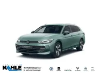 Neu VW Passat IQ Drive 110 PS (80 kW) 2026 Grün Kombi