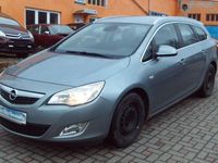 Gebraucht Opel Astra Innovation 125 PS (91 kW) 2011 Silber Kombi