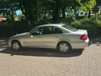 Gebraucht Mercedes E200 163 PS (119 kW) 2002 Silber Limousine
