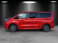 Gebraucht Ford Tourneo Titanium 136 PS (100 kW) 2024 Blau Van / Kleinbus