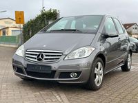 Gebraucht Mercedes A180 109 PS (80 kW) 2011 Grau Kleinwagen