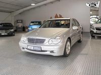 Gebraucht Mercedes C220 150 PS (110 kW) 2003 Brillantsilber  metalliclack (metallic) Limousine