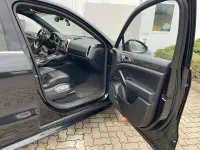 Second-hand Porsche Cayenne 245 CP (180 kW) 2012 Negru SUV