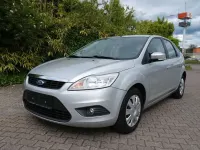 Gebraucht Ford Focus Style 101 PS (74 kW) 2008 Polarsilber metallic Kleinwagen
