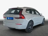 Gebraucht Volvo XC60 Core 197 PS (144 kW) 2024 Crystal weißperleffekt SUV