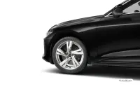 Gebraucht Audi A5 Basis 204 PS (150 kW) 2025 Mythosschwarz metallic (metallic) Kombi