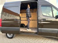 Używany Mercedes Sprinter 114 KM (83 kW) 2019 Brązowy Van