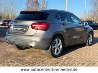 Gebraucht Mercedes GLA200 156 PS (114 kW) 2017 Grau SUV