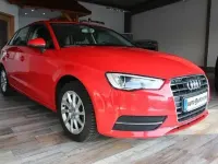 Gebraucht Audi A3 Attraction 150 PS (110 kW) 2014 Rot Limousine