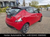 Gebraucht Lancia Ypsilon Silver 69 PS (50 kW) 2011 Rot Kleinwagen