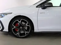 Gebraucht VW Golf VIII GTI 265 PS (194 kW) 2025 Weiß Limousine