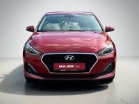 Gebraucht Hyundai i30 Select 99 PS (72 kW) 2019 Rot Limousine