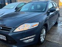 Gebraucht Ford Mondeo Trend 140 PS (102 kW) 2012 Grau Limousine