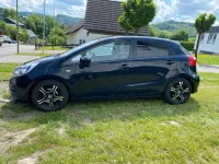 Gebraucht Kia Rio 84 PS (61 kW) 2015 Schwarz Limousine