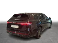 Używany VW Passat R-line 272 KM (200 kW) 2025 Czarny Kombi