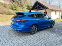 Gebraucht Ford Focus ST-Line X 155 PS (114 kW) 2025 Desert island blue (metallic) Kombi