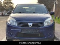 Gebraucht Dacia Sandero 75 PS (55 kW) 2009 Blau Limousine