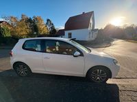 Gebraucht VW Golf VII 105 PS (77 kW) 2012 Weiß Limousine