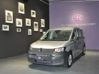 Używany VW Caddy Maxi 102 KM (75 kW) 2022 Biały Minivan