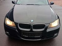 Gebraucht BMW 318 143 PS (105 kW) 2008 Black sapphire metallic Kombi
