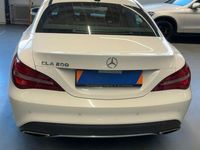 Gebraucht Mercedes CLA200 156 PS (114 kW) 2017 Weiß Limousine
