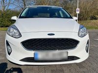 Gebraucht Ford Fiesta Cool & Connect 101 PS (74 kW) 2018 Weiß Kleinwagen