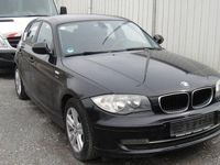 Gebraucht BMW 118 143 PS (105 kW) 2011 Schwarz Kleinwagen