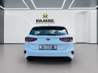 Gebraucht Kia Ceed Vision 140 PS (102 kW) 2019 Weiß Kleinwagen