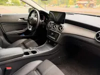 Gebraucht Mercedes GLA200 156 PS (114 kW) 2019 Grau SUV