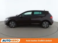 Gebraucht VW Golf VII Sound 125 PS (91 kW) 2017 Rot Limousine