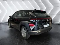 Neu Hyundai Kona Select 150 PS (110 kW) 2026 Schwarz SUV