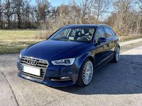 Gebraucht Audi A3 Ambiente 125 PS (91 kW) 2015 Blau Kleinwagen