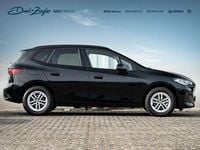 Gebraucht BMW 220 Active Tourer Performance 170 PS (125 kW) 2025 Saphirschwarzmetallic Van / Kleinbus