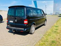 Second-hand VW T5 140 CP (102 kW) 2011 Negru Van