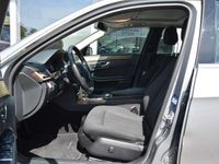 Gebraucht Mercedes E220 Elegance 170 PS (125 kW) 2010 Palladiumsilber Limousine