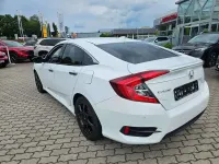 Gebraucht Honda Civic Executive 182 PS (133 kW) 2017 Taffeta white Limousine