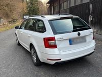 Usata Skoda Octavia Active 116 CV (85 kW) 2019 Bianco Station wagon
