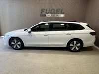 Gebraucht VW Passat 150 PS (110 kW) 2024 Pure white Kombi