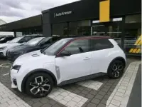 Neu Renault R5 Techno 89 kW (122 PS) 2025 Grün (weiß metallic) Kleinwagen