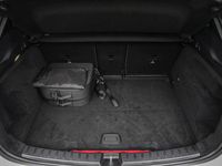 Gebraucht Mercedes GLA250 Progressive 218 PS (160 kW) 2023 Polarweiß SUV