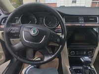 Gebraucht Skoda Superb 160 PS (117 kW) 2011 Blau Kombi