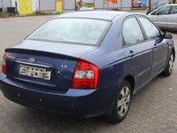 Gebraucht Kia Cerato 105 PS (77 kW) 2005 Blau Limousine