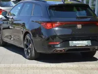 Gebraucht Cupra Leon 204 PS (150 kW) 2024 Mitternachtsschwarz (metallic) Limousine