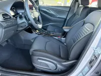 Neu Hyundai i30 Comfort 101 PS (74 kW) 2025 Grün metallic