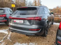 Gebraucht Audi e-tron Sport 369 kW (503 PS) 2022 Grau SUV