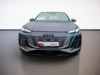 Gebraucht Audi Q6 e-tron S-Line 185 kW (252 PS) 2025 Daytonagrau perleffekt SUV