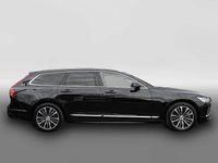 Używany Volvo V90 Core 253 KM (186 kW) 2025 Czarny Kombi