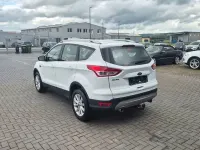 Gebraucht Ford Kuga Titanium 150 PS (110 kW) 2016 Weiß SUV